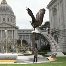 Großer Garten Outdoor-Dekorationen Metall-Handwerk Statuen von Adlern